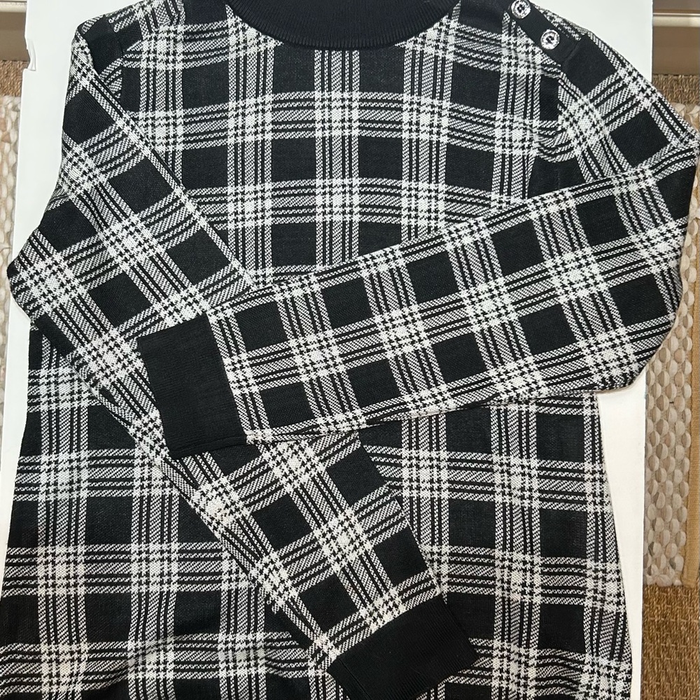 Calvin Klein Black White Plaid Knit Sweater Acrylic Sz M NWOT